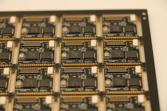 قیمت خوب مجتمع هیئت مدیره مدار چاپی DIP حرفه ای PCBA چند لایه PCB آنلاین